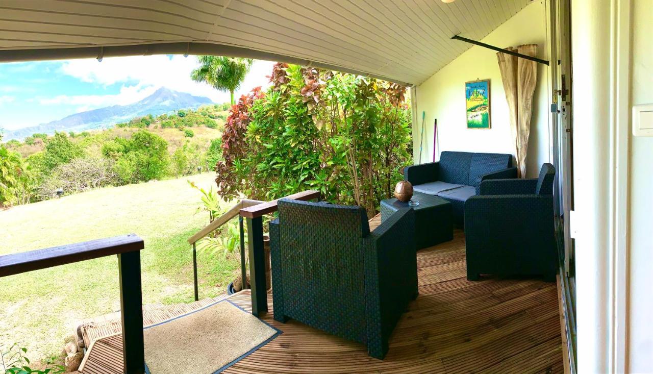 Lodge Colibris Piscine Privee Vue Panoramique Mer Et Montagne Pelee , 500 M Plage Dans Un Parc , Calme Assure Ideal Pour Decouvrir Le Nord Caraibes Le Carbet Exteriör bild